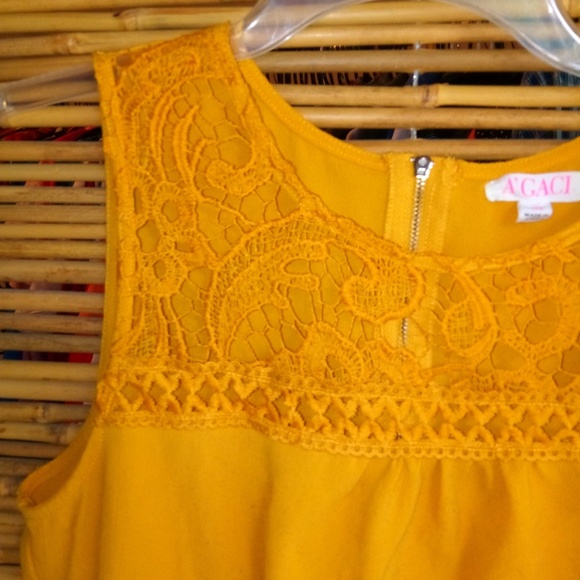 A'GACI M Gold Crochet Yoke Top - Picture 2 of 3